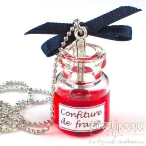 bijou bonbon pate fimo, collier fantaisie Miss bonbon confiture de fraise